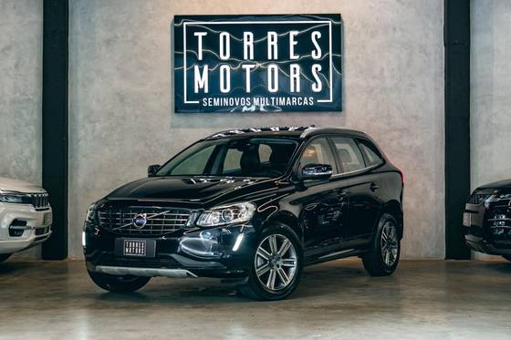 VOLVO XC60 2.0 T5 KINETIC GASOLINA 4P AUTOMÁTICO